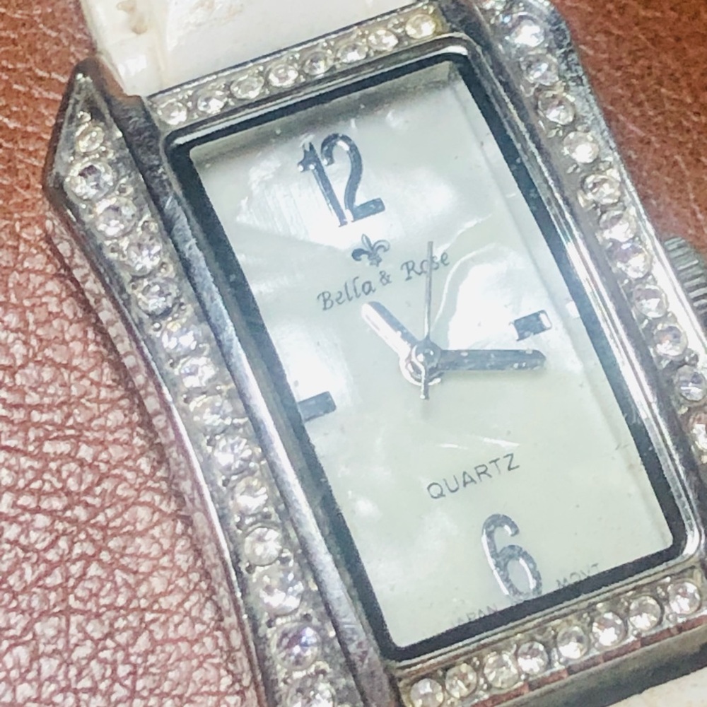 Elegant White Rectangular Watch With Crystal Acce… - image 2